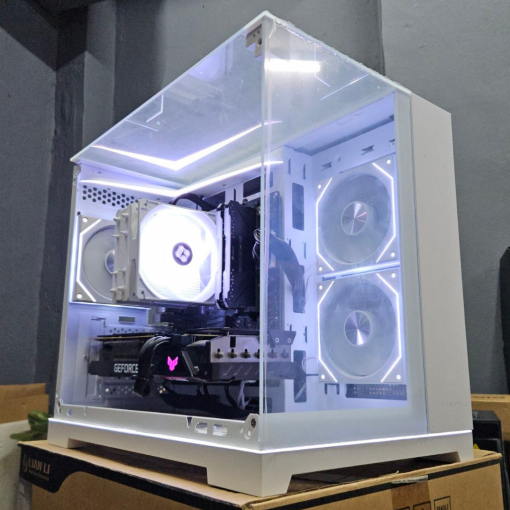 Tecware VX Prism M TG